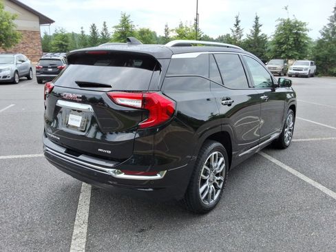 Certified 2024 GMC Terrain Denali w/ Denali Premium Package AWD/4WD image 5
