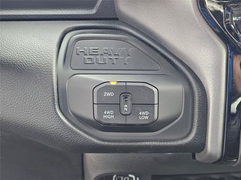 New 2026 RAM 2500 Big Horn AWD/4WD image 28