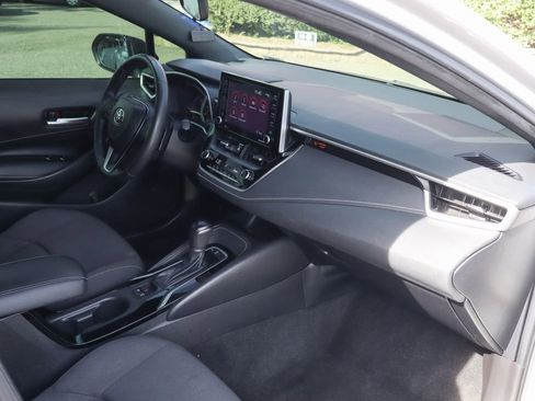 Used 2022 Toyota Corolla SE image 39
