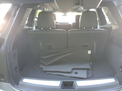 New 2025 Cadillac XT6 Luxury image 21