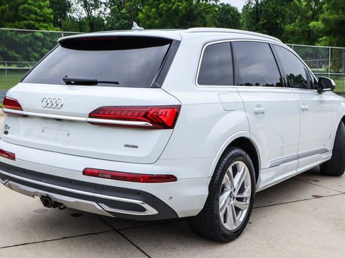 Used 2021 Audi Q7 2.0T Premium w/ Convenience Package AWD/4WD image 16