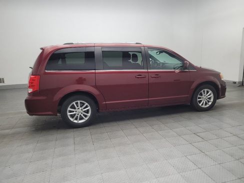 Used 2019 Dodge Grand Caravan SXT FWD image 10