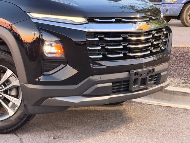 Used 2026 Chevrolet Equinox LT FWD image 3