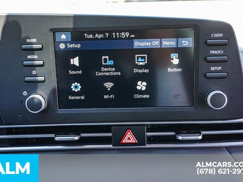 Used 2025 Hyundai Elantra Sport FWD image 34