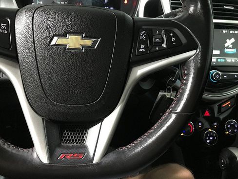 Used 2017 Chevrolet Sonic LT FWD image 24