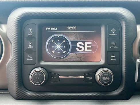 Used 2018 Jeep Wrangler Sport image 14