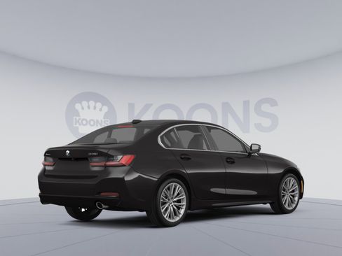 Used 2022 BMW 330i xDrive Sedan w/ M Sport Package AWD/4WD image 4
