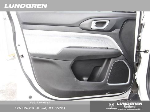 Used 2022 Jeep Compass Latitude w/ Convenience Group image 12