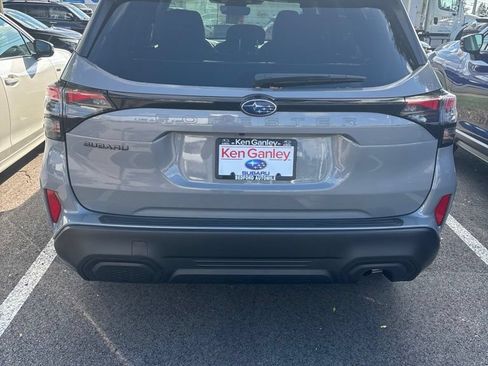 Used 2026 Subaru Forester Premium AWD/4WD image 4