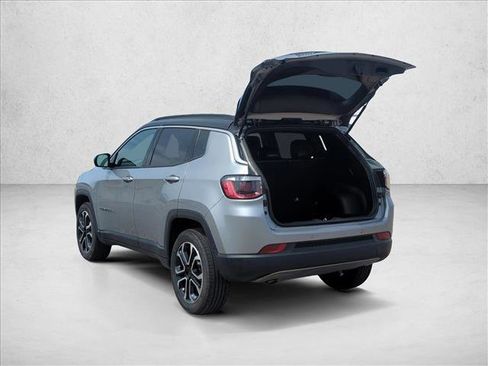 Used 2024 Jeep Compass Limited AWD/4WD image 9