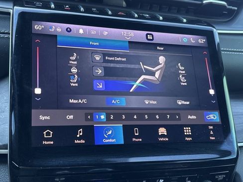 Used 2024 Jeep Grand Cherokee L Limited w/ Luxury Tech Group II image 32