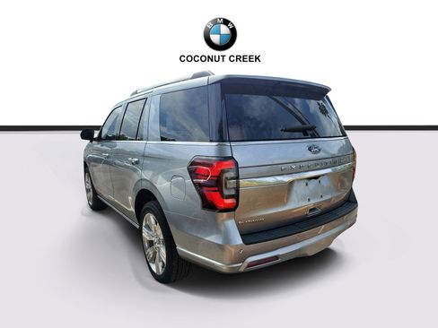 Used 2024 Ford Expedition Platinum AWD/4WD image 3