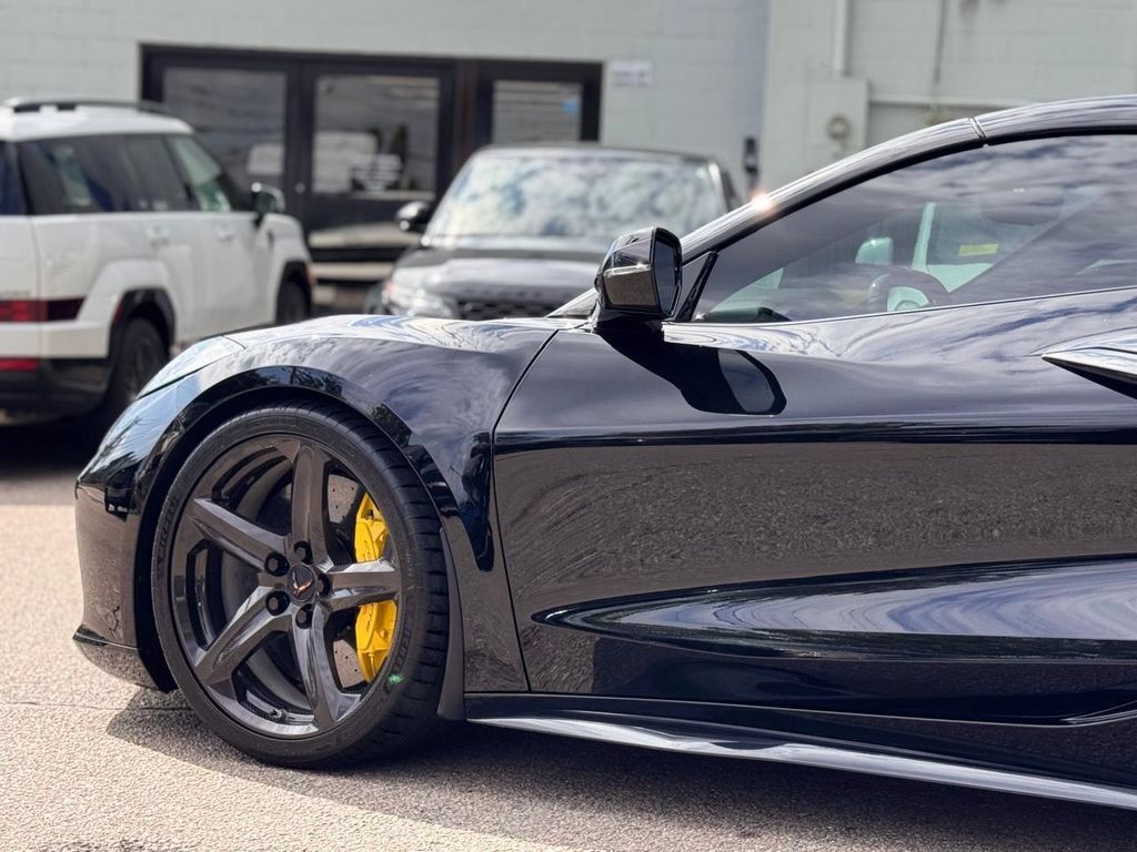 Used 2025 Chevrolet Corvette Z06 w/ Stealth Interior Trim Package RWD image 13