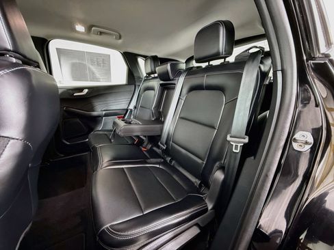 Used 2025 Ford Escape Platinum AWD/4WD image 27