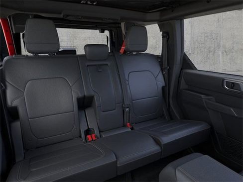 New 2025 Ford Bronco Badlands image 11