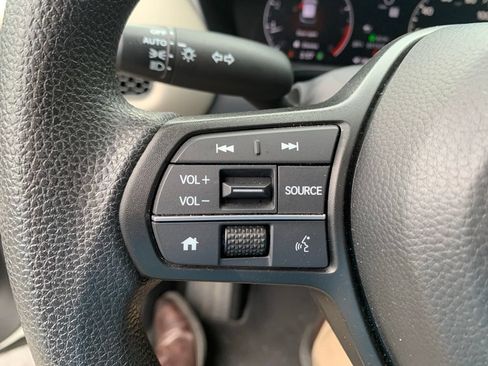 Used 2025 Honda HR-V LX image 35