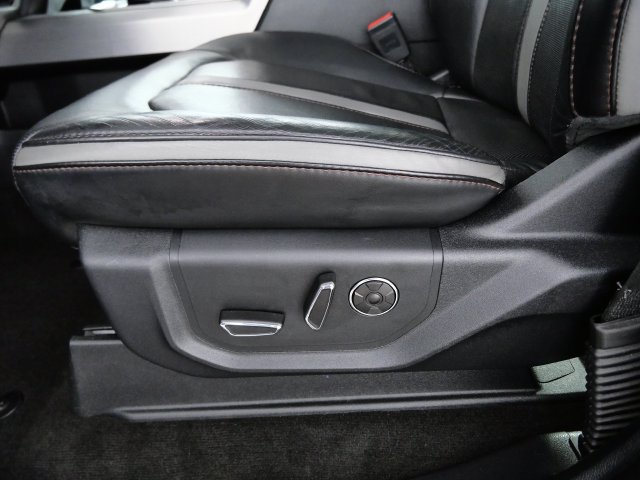 Used 2018 Ford F150 Platinum w/ Equipment Group 701A Luxury AWD/4WD image 20