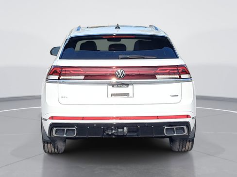 New 2026 Volkswagen Atlas Cross Sport SEL Premium R-Line image 4
