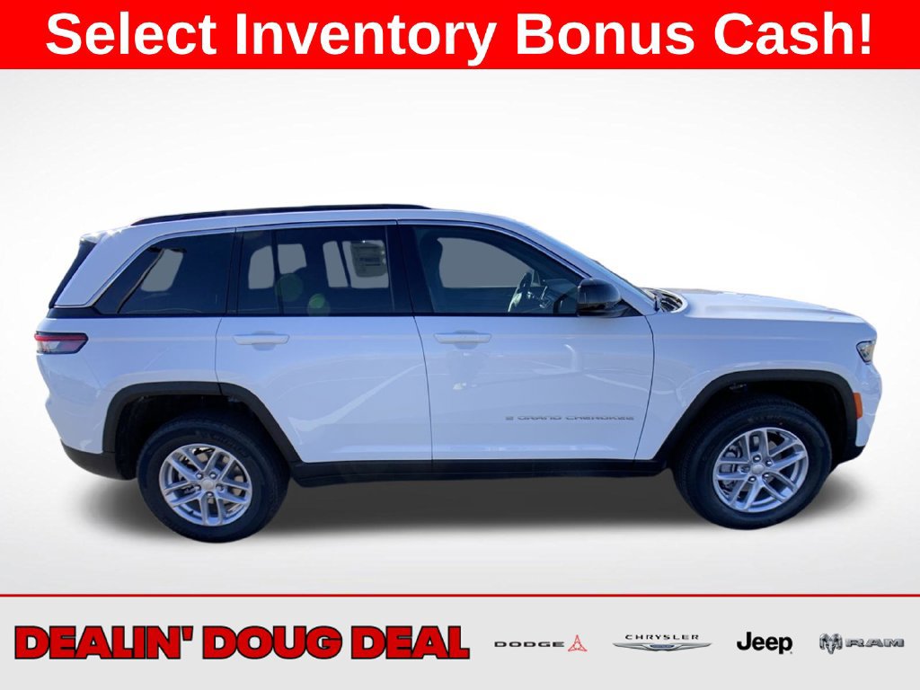New 2026 Jeep Grand Cherokee Laredo AWD/4WD image 6