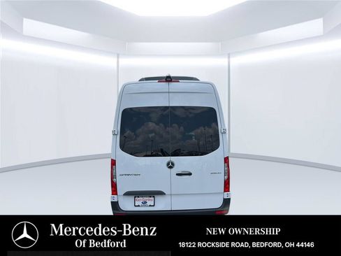 Used 2025 Mercedes-Benz Sprinter 2500 image 5