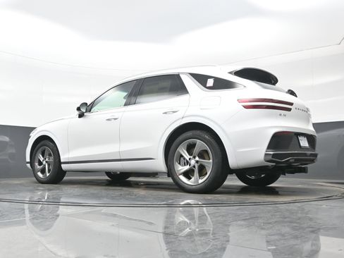 New 2026 Genesis GV70 2.5T Select image 15