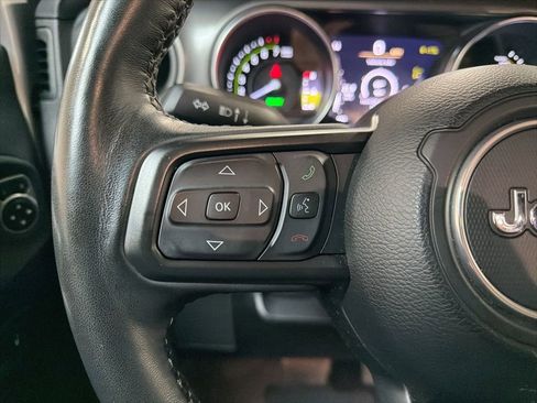 Used 2023 Jeep Wrangler Unlimited w/ Cold Weather Group image 17