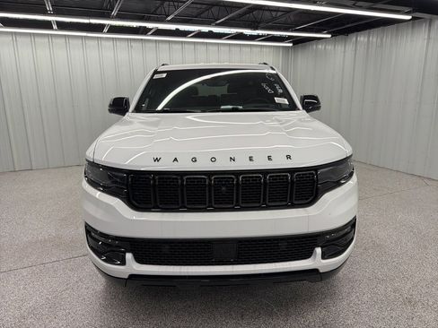 New 2025 Jeep Wagoneer Series II w/ Convenience Group I image 2