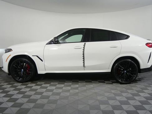 New 2026 BMW X6 xDrive40i w/ Executive Package image 6