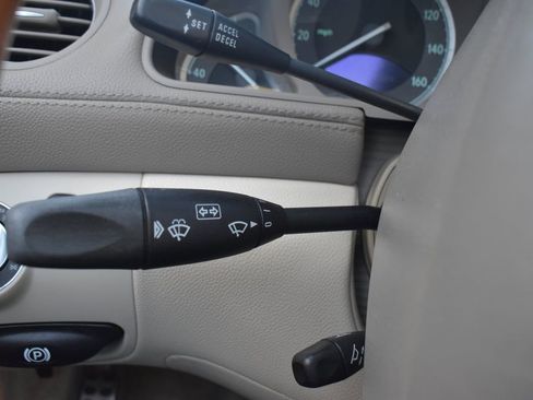 Used 2004 Mercedes-Benz SL 500 w/ Comfort Pkg image 34