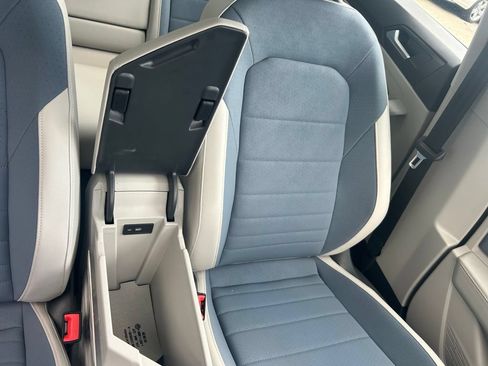 New 2026 Volkswagen Jetta SE FWD image 39