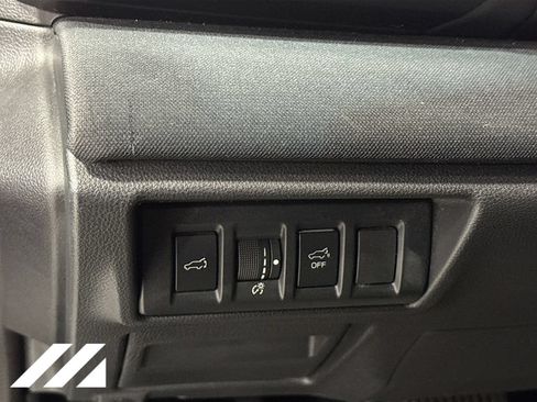 Used 2020 Subaru Outback Premium w/ Popular Package #1 AWD/4WD image 9