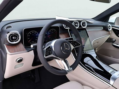 New 2026 Mercedes-Benz GLC 300 4MATIC image 19