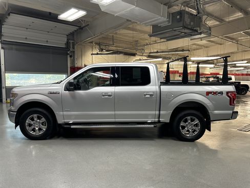 Used 2017 Ford F150 XLT w/ Equipment Group 302A Luxury AWD/4WD image 7