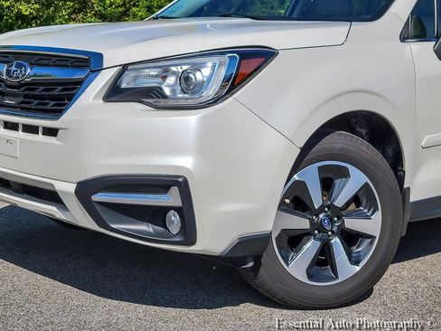 Used 2017 Subaru Forester 2.5i Limited AWD/4WD image 3