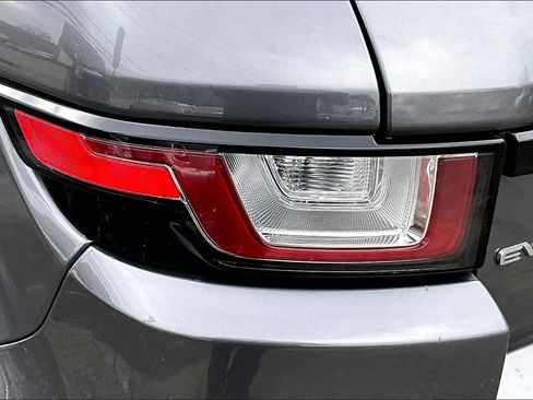 Used 2018 Land Rover Range Rover Evoque image 29