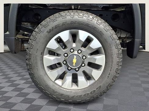 New 2026 Chevrolet Silverado 2500 Custom w/ Custom Value Package AWD/4WD image 5