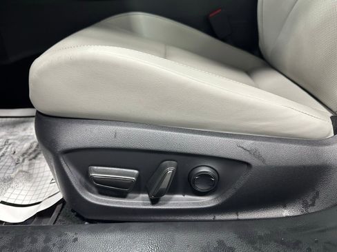 Used 2024 Toyota Prius Limited image 12