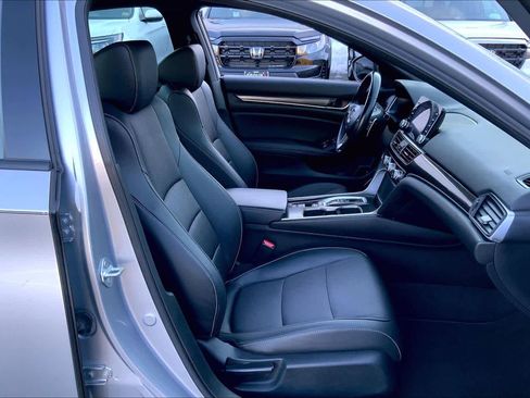 Used 2022 Honda Accord Sport image 7