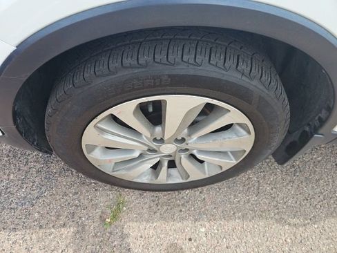 Used 2019 Buick Encore Preferred FWD image 9
