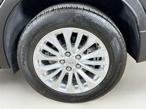 Used 2024 Cadillac XT4 Luxury FWD image 32