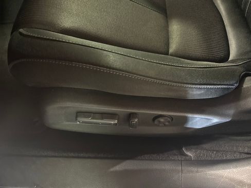 Used 2018 Honda Accord EX image 27