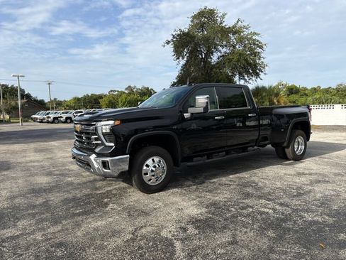 New 2026 Chevrolet Silverado 3500 LTZ w/ LTZ Convenience Package AWD/4WD image 2