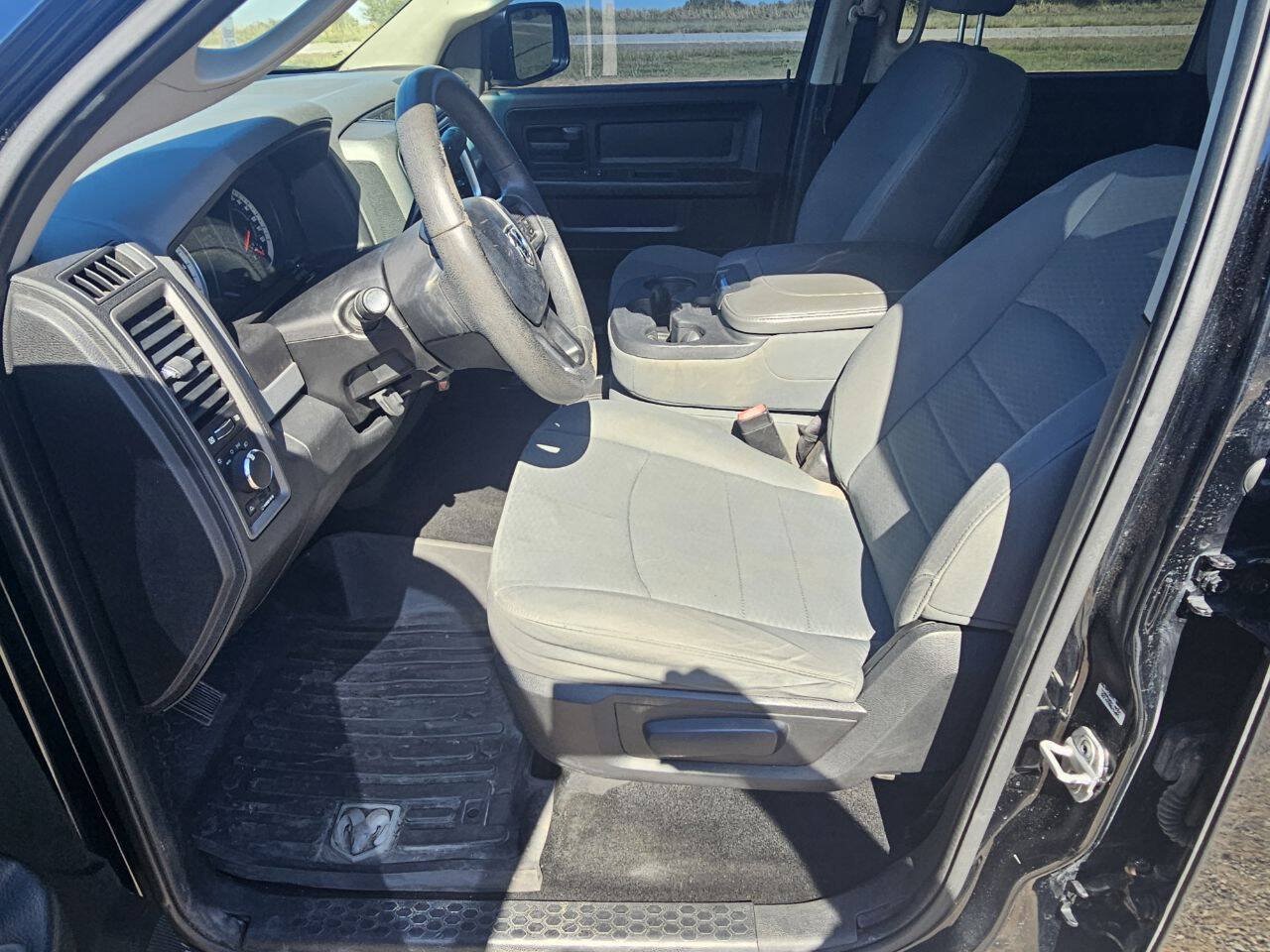 Used 2013 RAM 1500 ST w/ SXT Appearance Group AWD/4WD image 8