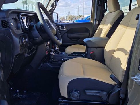 New 2026 Jeep Gladiator Willys AWD/4WD image 14