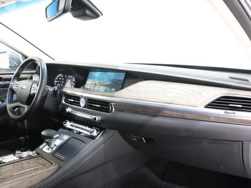 Used 2021 Genesis G90 3.3T Premium RWD image 16