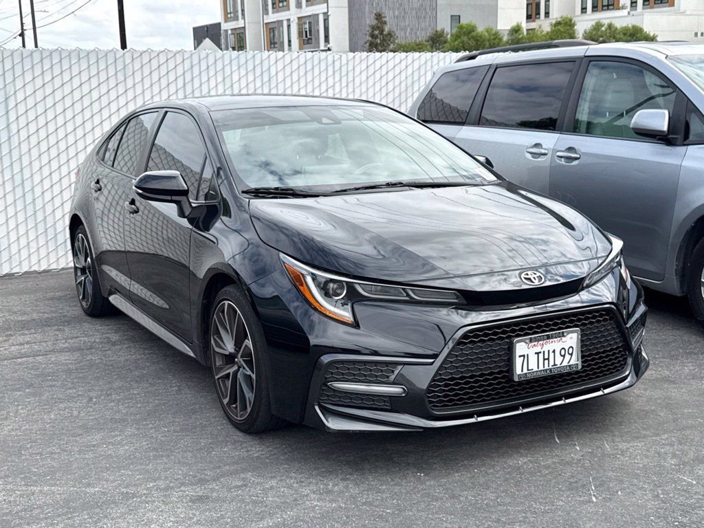 Used 2020 Toyota Corolla SE FWD image 1