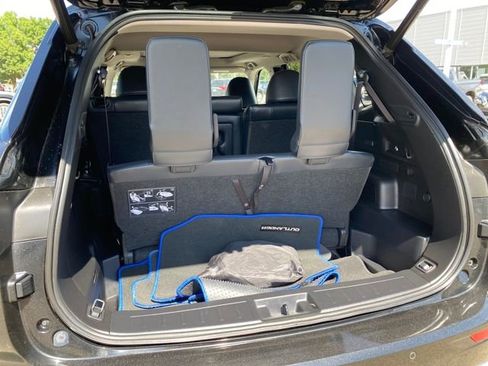 Used 2024 Mitsubishi Outlander 4WD Plug-In Hybrid image 27