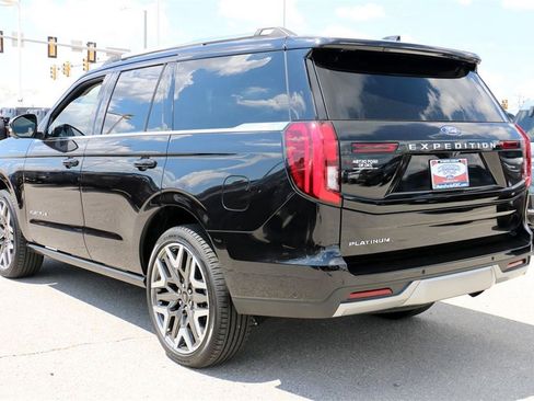 New 2025 Ford Expedition Platinum w/ Platinum Ultimate Package image 7