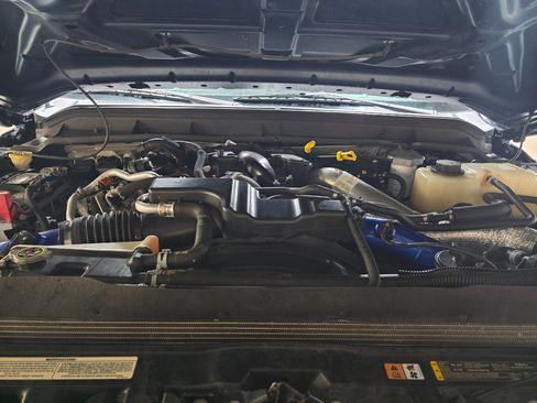 Used 2015 Ford F250 Lariat w/ Lariat Ultimate Package image 36