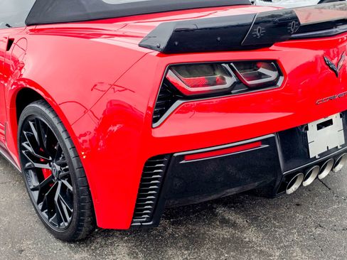 Used 2016 Chevrolet Corvette Z06 w/ 3LZ Preferred Equipment Group image 23